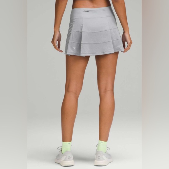 lululemon athletica Dresses & Skirts - NWT Lululemon Pace Rival Mid-Rise Skirt Rhino Grey Size : 14